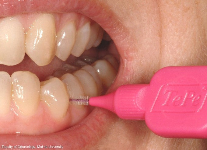 Myth Busting: “Always Rinse After Brushing”